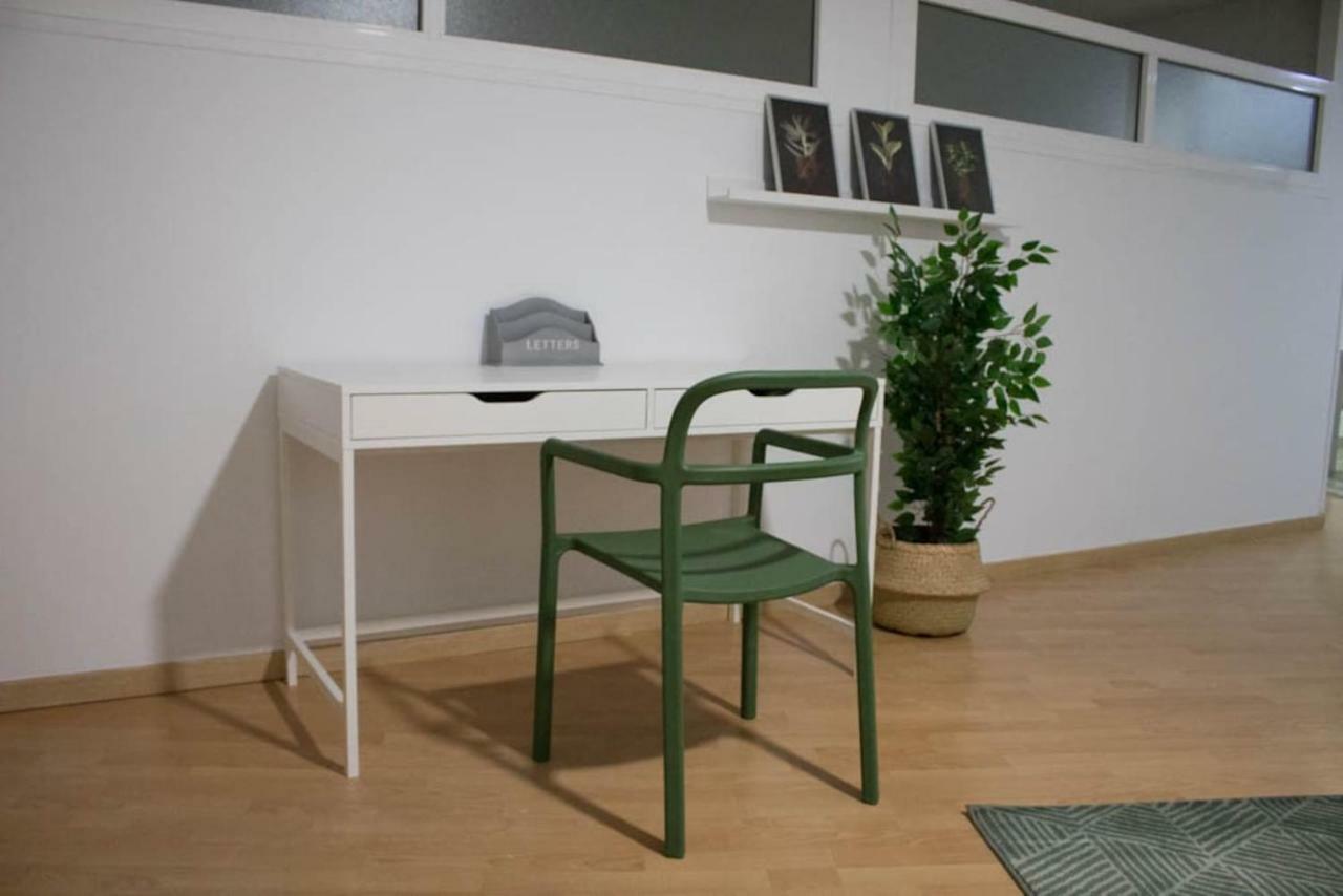 Apartamento Reyes Catolicos Apartment Almeria Bagian luar foto