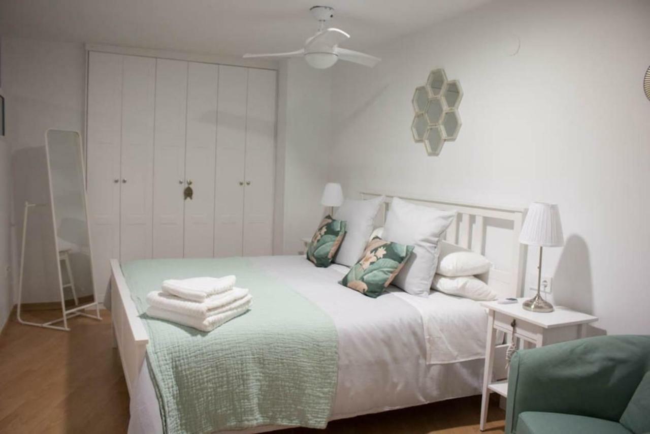 Apartamento Reyes Catolicos Apartment Almeria Bagian luar foto